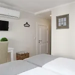 Flores Bed & Breakfast Lisbon
