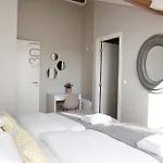 Bed & Breakfast Flores