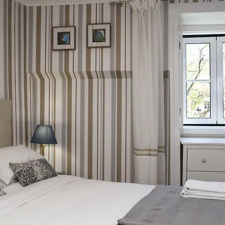 Flores Bed & Breakfast Lisbon