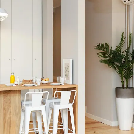 Flores Bed & Breakfast