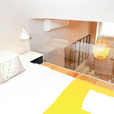 Flores Bed & Breakfast