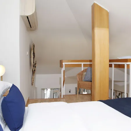 Bed & Breakfast Flores 3*